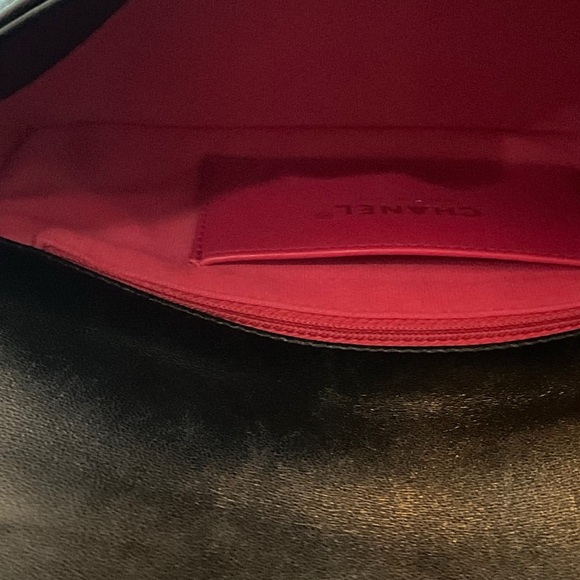 Chanel Black Lambskin Crossbody Bag with Gold Heart Accent AUTHENTIC - Picture 11 of 15